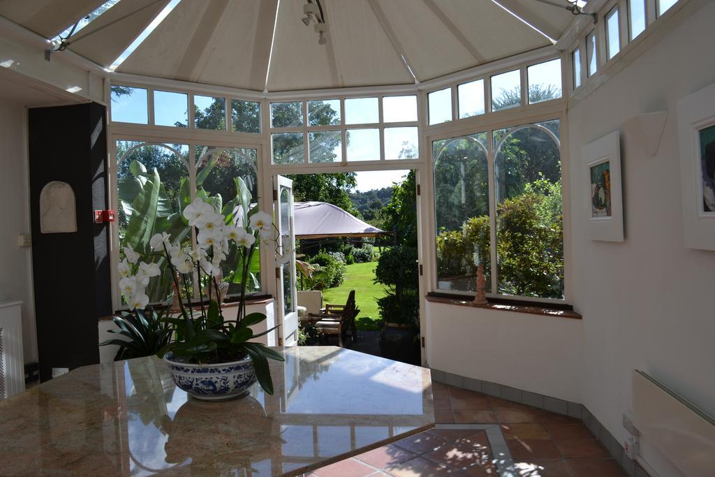 Cranleigh Hotel Reigate Ngoại thất bức ảnh