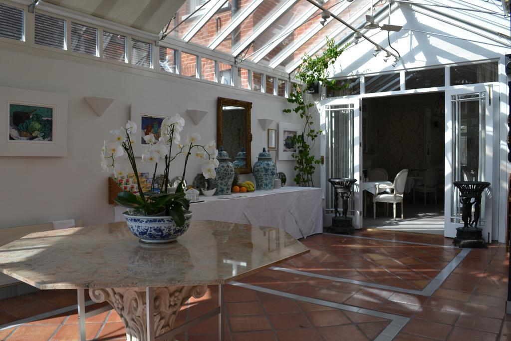 Cranleigh Hotel Reigate Ngoại thất bức ảnh